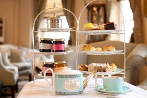Fortnum__Mason_Afternoon_Tea.