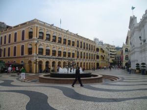 senado square