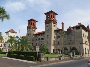 14CHARLESAVANNAH 206