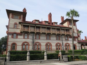 14CHARLESAVANNAH 210