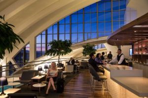 Star Alliance lounge in LAX - Overview internal shot
